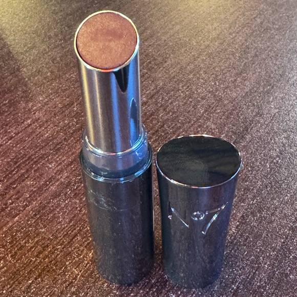 New Boots No7 Stay Perfect Lipstick Cinnamon Spice 855 - Picture 4 of 9